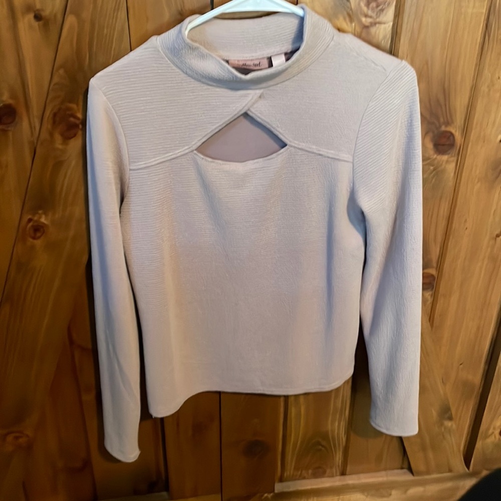Cut out long sleeve top